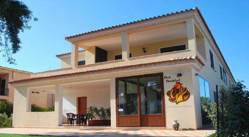 Gallo Spot Hotel Сан Теодоро Екстериор снимка